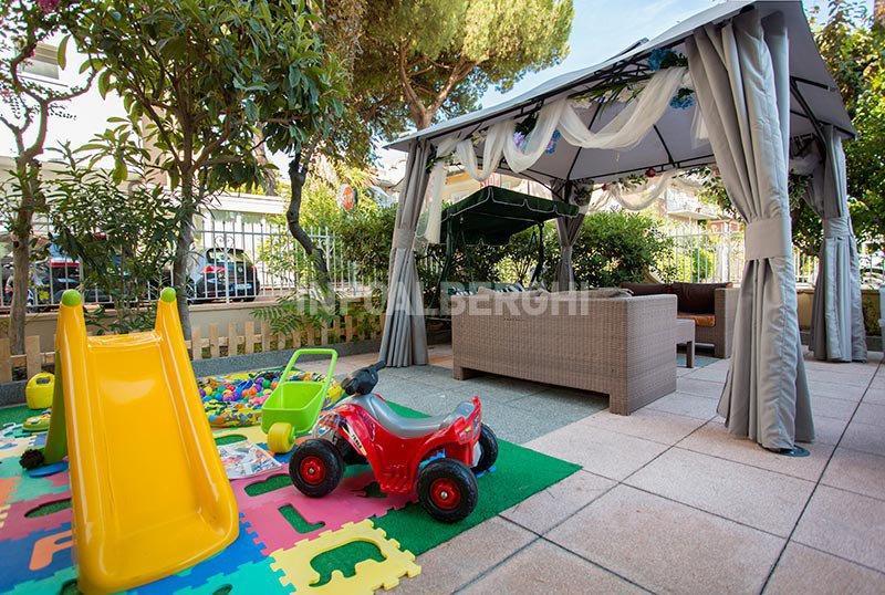 Hotel Fucsia Ριτσόνε Εξωτερικό φωτογραφία