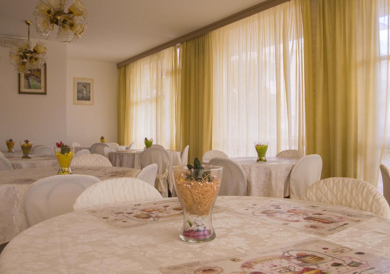 Hotel Fucsia Ριτσόνε Εξωτερικό φωτογραφία