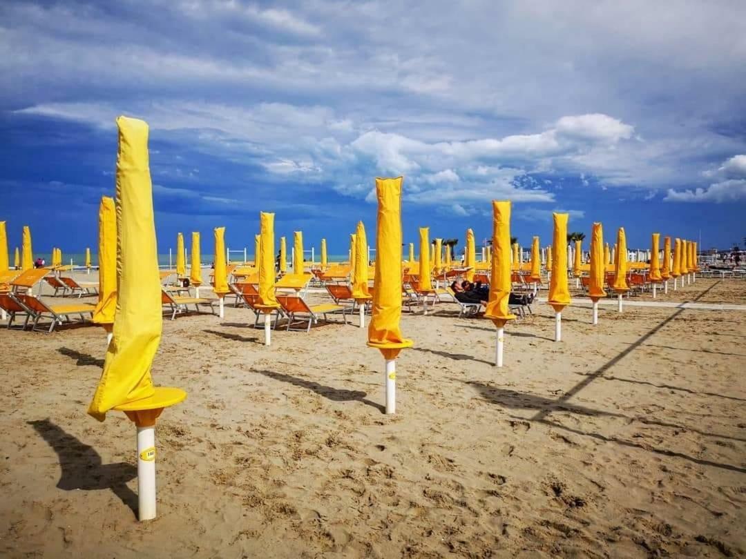 Hotel Fucsia Ριτσόνε Εξωτερικό φωτογραφία
